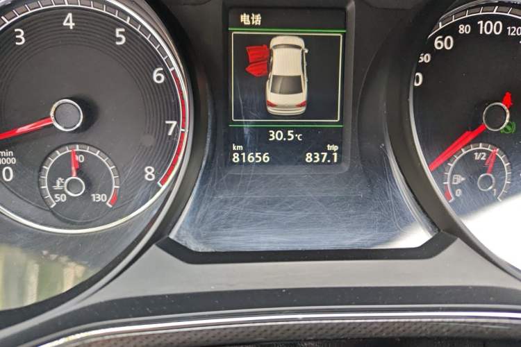Used Volkswagen Passat 2016 380TSI DSG Prestige Edition Odometer Close Up
