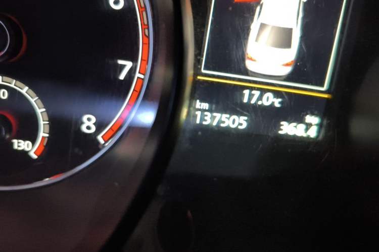 Used Volkswagen Passat 2016 330TSI DSG Prestige Edition Odometer Close Up