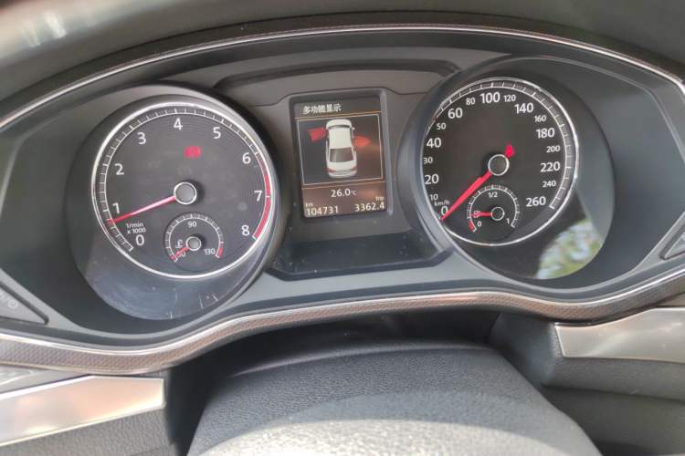 Used Volkswagen Passat 2016 330TSI DSG Prestige Edition Odometer Close Up
