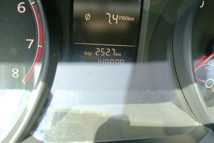 Used Volkswagen Passat 2016 330TSI DSG Luxury Edition Odometer Close Up