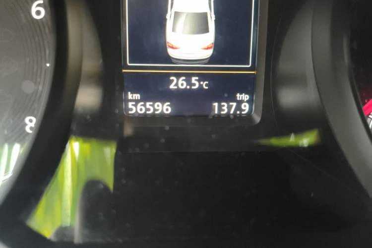 Used Volkswagen Passat 2016 330TSI DSG Prestige Edition Odometer Close Up