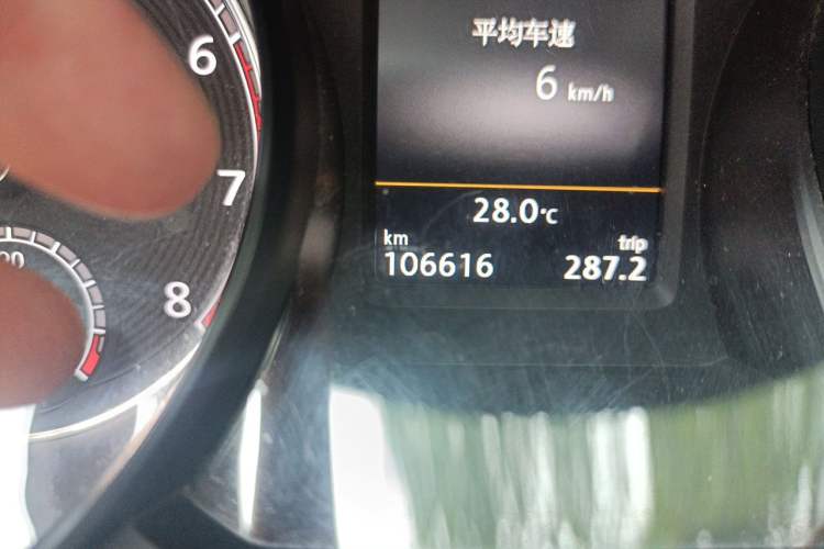 Used Volkswagen Passat 2016 330TSI DSG Prestige Edition Odometer Close Up