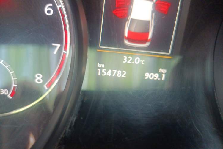 Used Volkswagen Passat 2016 330TSI DSG Prestige Edition Odometer Close Up