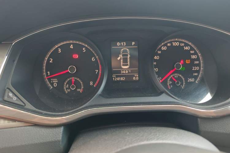 Used Volkswagen Passat 2016 280TSI DSG Prestige Edition Odometer Close Up