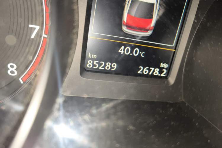 Used Volkswagen Passat 2016 330TSI DSG Prestige Edition Odometer Close Up