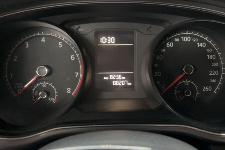 Used Volkswagen Passat 2016 1.8T Government Procurement Version (CEA Engine + 6AT) Odometer Close Up