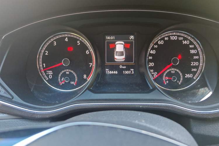 Used Volkswagen Passat 2016 330TSI DSG Prestige Edition Odometer Close Up