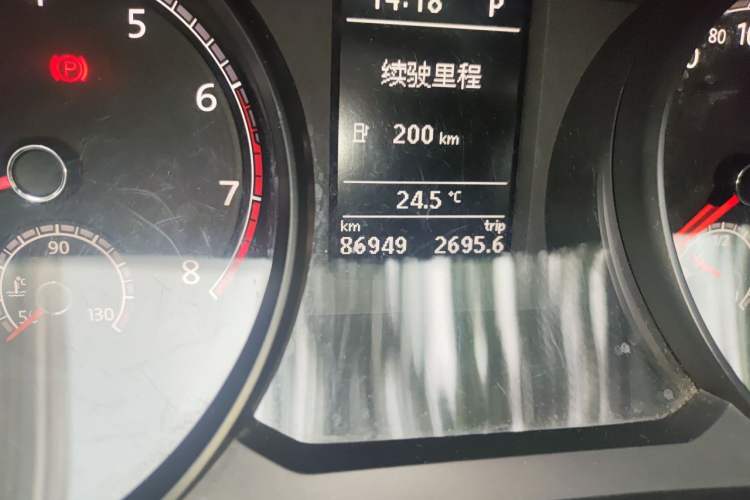 Used Volkswagen Passat 2016 280TSI DSG Prestige Edition Odometer Close Up