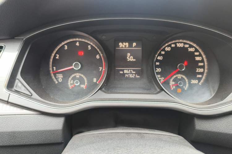 Used Volkswagen Passat 2016 280TSI DSG Prestige Edition Odometer Close Up