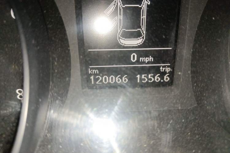 Used Volkswagen Passat 2016 330TSI DSG Luxury Edition Odometer Close Up