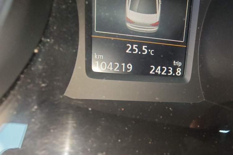 Used Volkswagen Passat 2016 330TSI DSG Prestige Edition Odometer Close Up