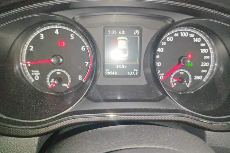 Used Volkswagen Passat 2016 330TSI DSG Prestige Edition Odometer Close Up