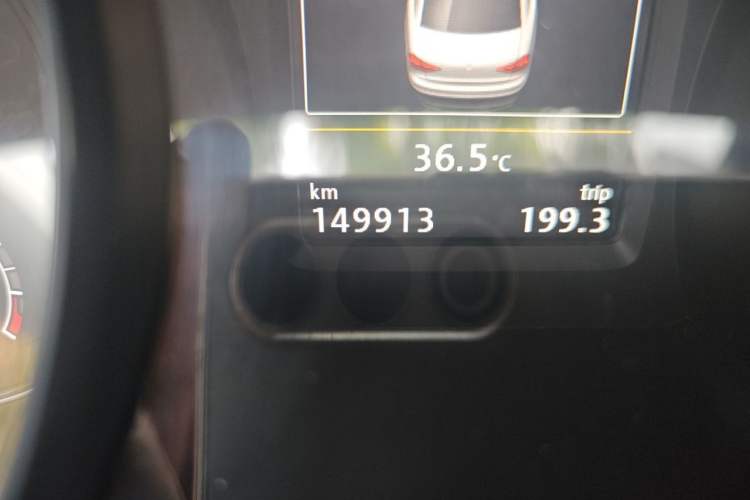 Used Volkswagen Passat 2016 380TSI DSG Prestige Edition Odometer Close Up