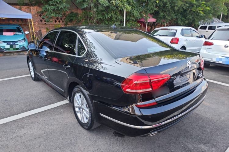 Used Volkswagen Passat 2016 330TSI DSG Luxury Edition Rear Left 45 Deg