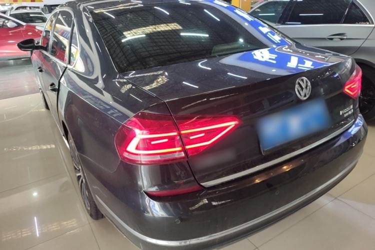 Used Volkswagen Passat 2016 330TSI DSG Prestige Edition Rear Left 45 Deg