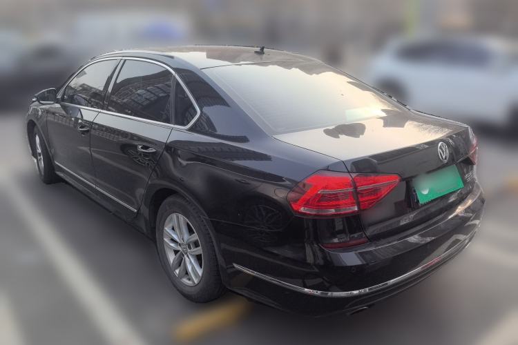 Used Volkswagen Passat 2016 330TSI DSG Luxury Edition Rear Left 45 Deg