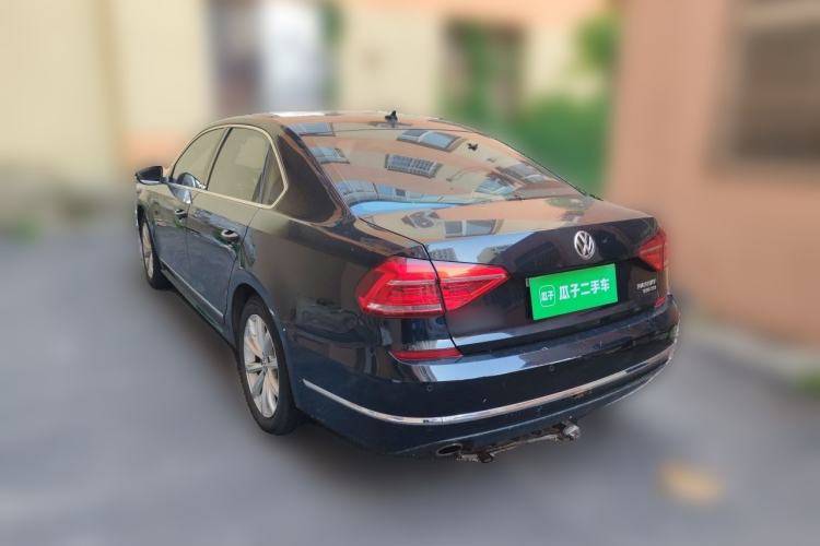 Used Volkswagen Passat 2016 330TSI DSG Luxury Edition Rear Left 45 Deg