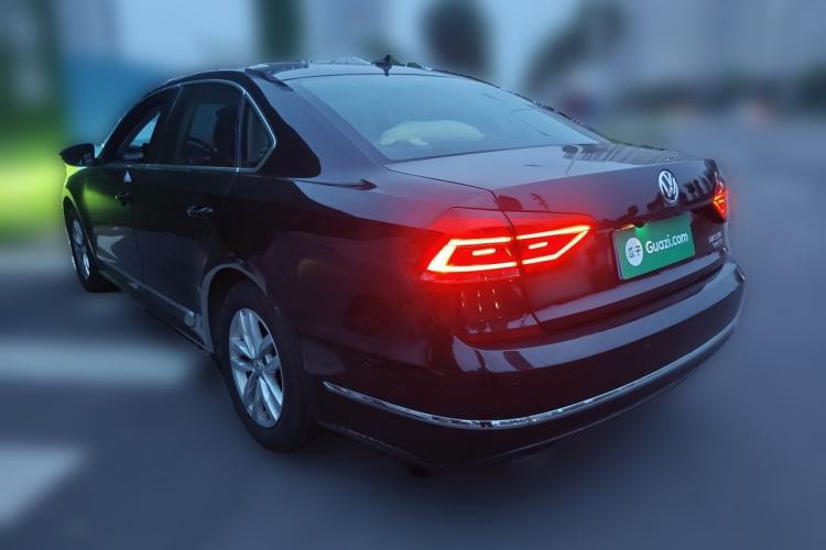 Used Volkswagen Passat 2016 330TSI DSG Luxury Edition Rear Left 45 Deg