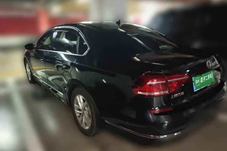 Used Volkswagen Passat 2016 330TSI DSG Luxury Edition Rear Left 45 Deg