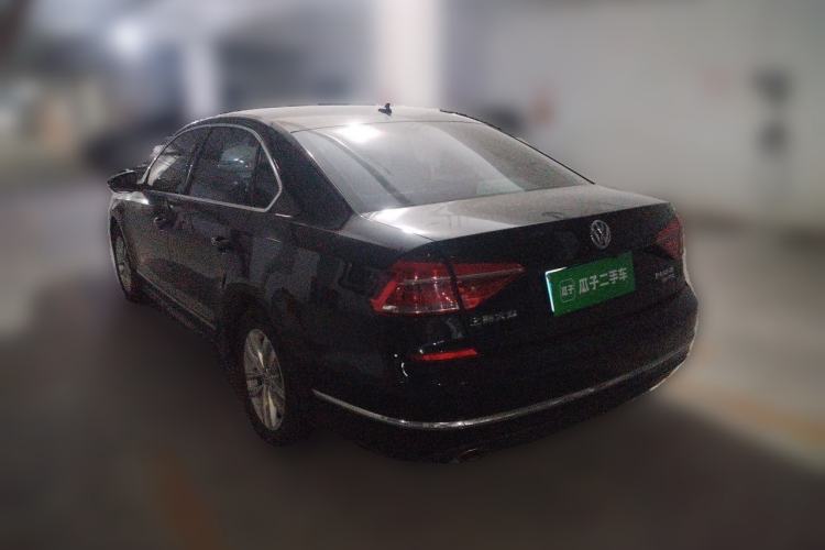 Used Volkswagen Passat 2016 330TSI DSG Luxury Edition Rear Left 45 Deg