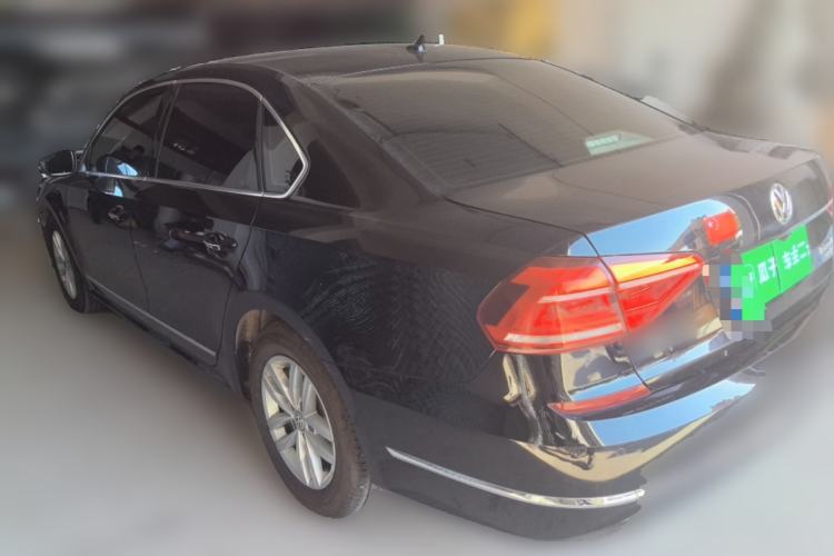 Used Volkswagen Passat 2016 330TSI DSG Luxury Edition Rear Left 45 Deg