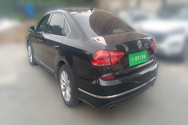 Used Volkswagen Passat 2016 330TSI DSG Luxury Edition Rear Left 45 Deg