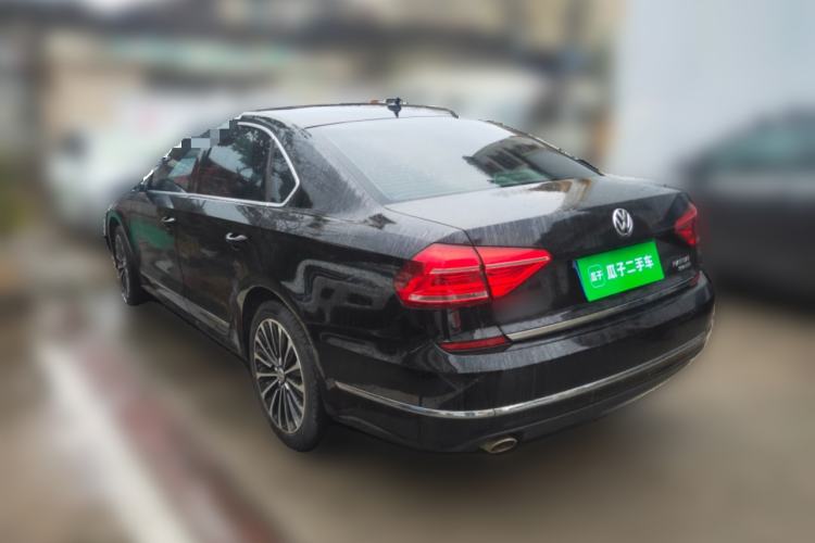 Used Volkswagen Passat 2016 330TSI DSG Luxury Edition Rear Left 45 Deg