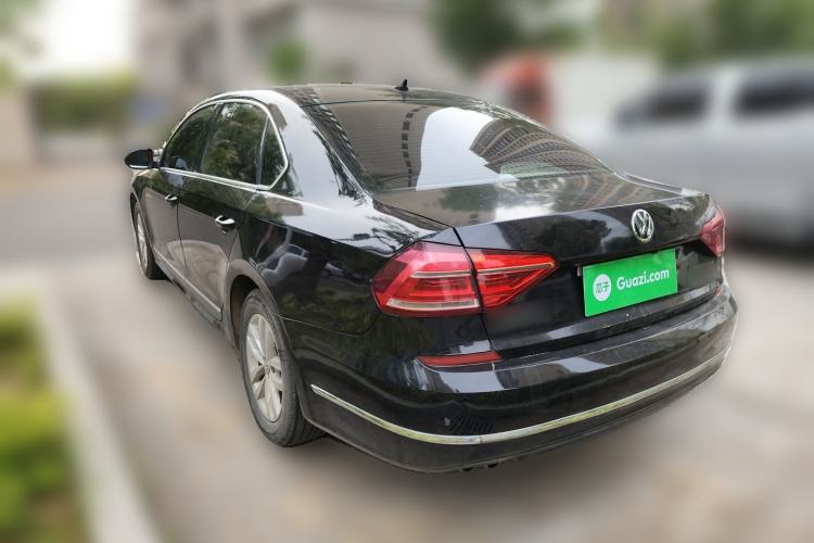 Used Volkswagen Passat 2016 330TSI DSG Luxury Edition Rear Left 45 Deg