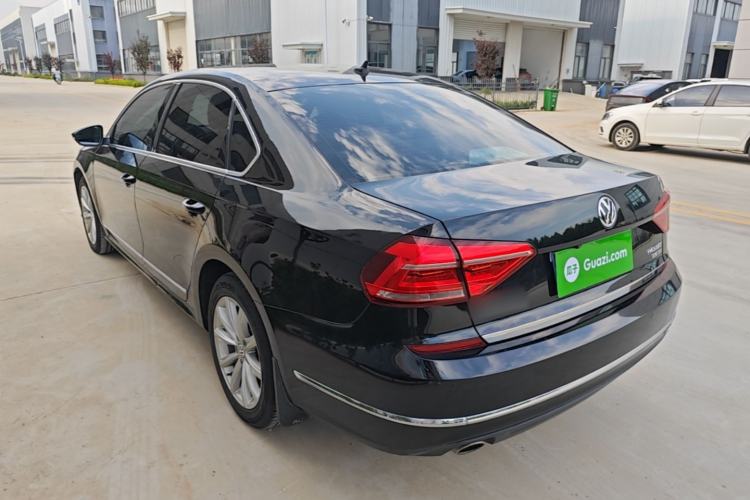 Used Volkswagen Passat 2016 330TSI DSG Luxury Edition Rear Left 45 Deg