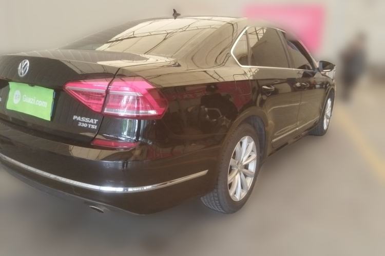 Used Volkswagen Passat 2016 330TSI DSG Luxury Edition Rear Right 45 Deg