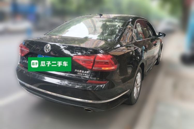 Used Volkswagen Passat 2016 330TSI DSG Luxury Edition Rear Right 45 Deg