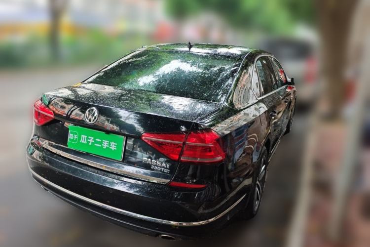 Used Volkswagen Passat 2016 330TSI DSG Luxury Edition Rear Right 45 Deg
