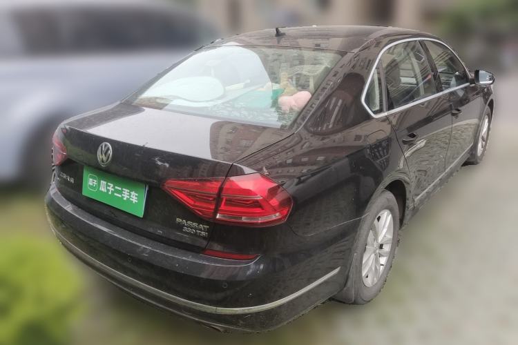Used Volkswagen Passat 2016 330TSI DSG Luxury Edition Rear Right 45 Deg