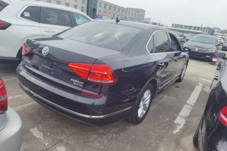 Used Volkswagen Passat 2016 1.8T Government Procurement Version (CEA Engine + 6AT) Rear Right 45 Deg