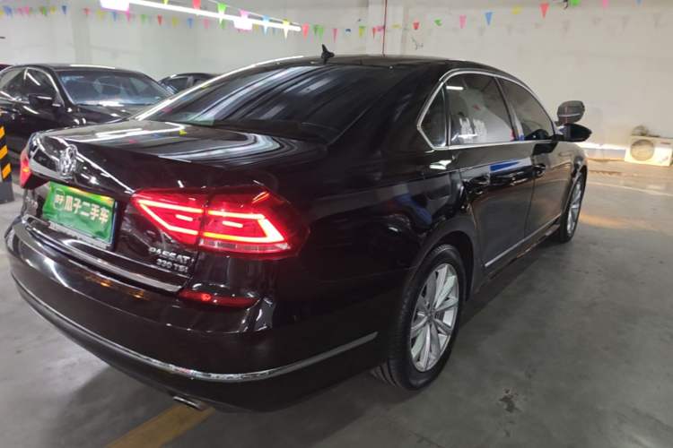 Used Volkswagen Passat 2016 330TSI DSG Prestige Edition Rear Right 45 Deg