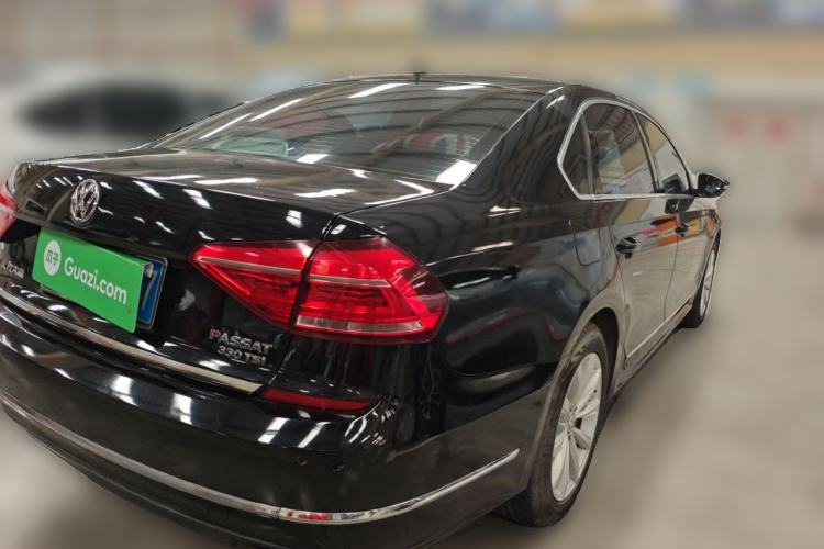 Used Volkswagen Passat 2016 330TSI DSG Prestige Edition Rear Right 45 Deg
