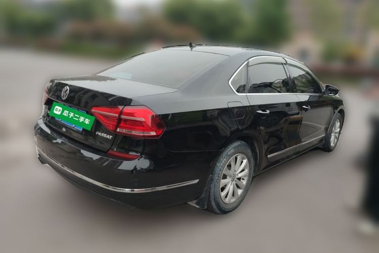 Used Volkswagen Passat 2016 330TSI DSG Luxury Edition Rear Right 45 Deg