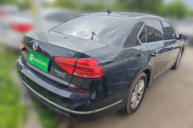 Used Volkswagen Passat 2016 330TSI DSG Luxury Edition Rear Right 45 Deg