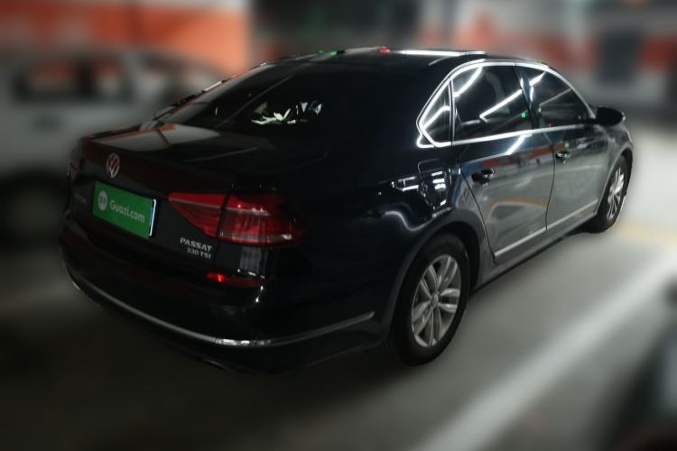 Used Volkswagen Passat 2016 330TSI DSG Luxury Edition Rear Right 45 Deg