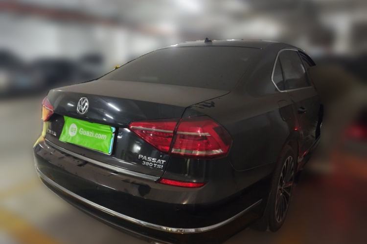 Used Volkswagen Passat 2016 380TSI DSG Ultimate Edition Rear Right 45 Deg