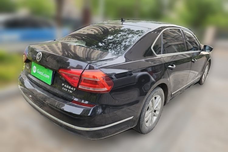 Used Volkswagen Passat 2016 330TSI DSG Luxury Edition Rear Right 45 Deg