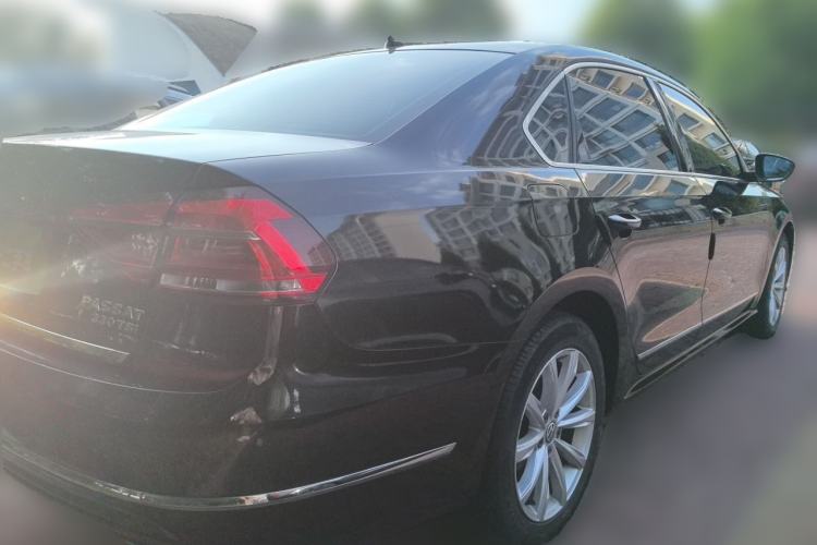 Used Volkswagen Passat 2016 330TSI DSG Luxury Edition Rear Right 45 Deg