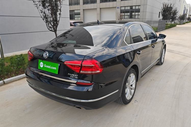 Used Volkswagen Passat 2016 330TSI DSG Luxury Edition Rear Right 45 Deg