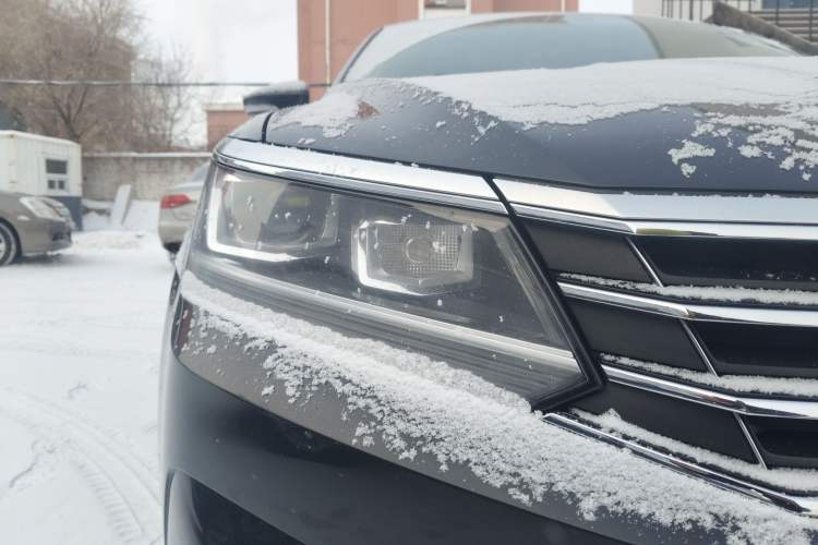 Used Volkswagen Passat 2016 280TSI DSG Prestige Edition Right Front Headlight