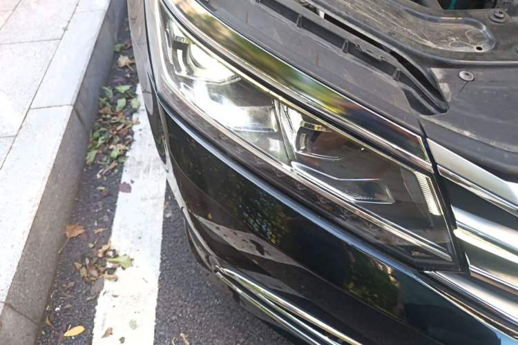 Used Volkswagen Passat 2016 330TSI DSG Luxury Edition Right Front Headlight