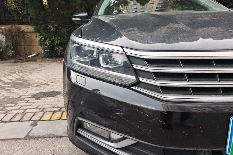 Used Volkswagen Passat 2016 330TSI DSG Prestige Edition Right Front Headlight