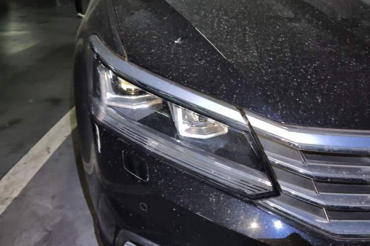 Used Volkswagen Passat 2016 330TSI DSG Prestige Edition Right Front Headlight