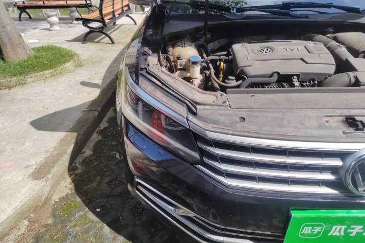 Used Volkswagen Passat 2016 330TSI DSG Prestige Edition Right Front Headlight