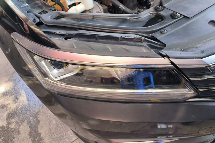 Used Volkswagen Passat 2016 330TSI DSG Luxury Edition Right Front Headlight