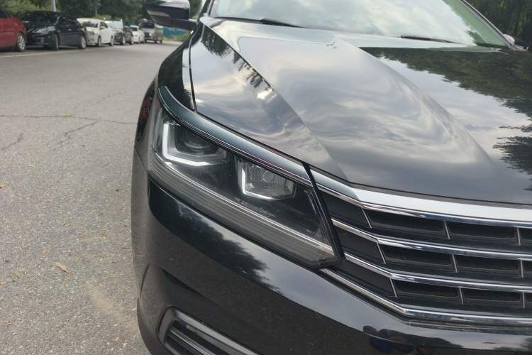 Used Volkswagen Passat 2016 280TSI DSG Prestige Edition Right Front Headlight